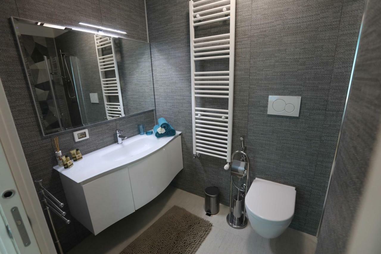 Casa Magenta Apartment 3 Valeggio sul Mincio Bagian luar foto