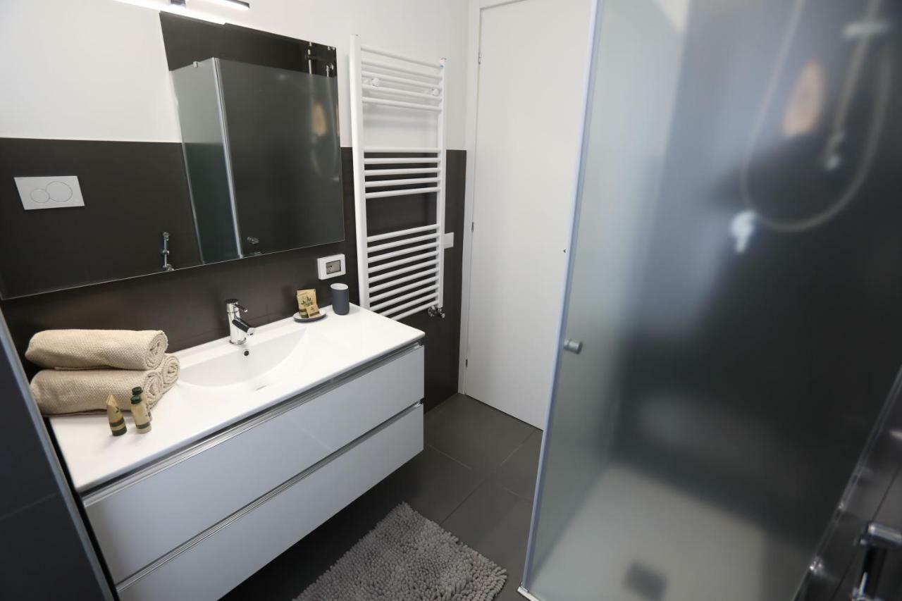 Casa Magenta Apartment 3 Valeggio sul Mincio Bagian luar foto