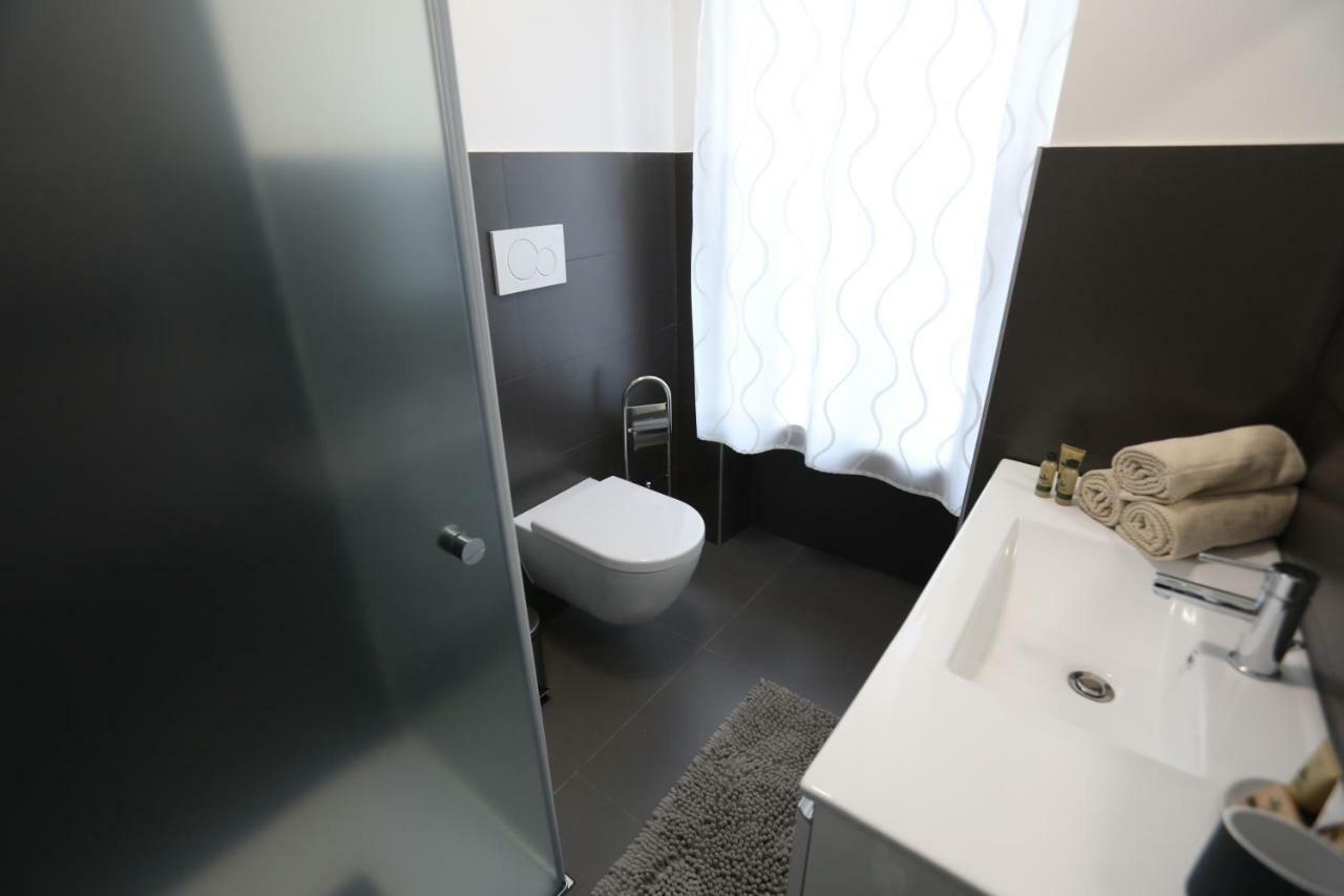 Casa Magenta Apartment 3 Valeggio sul Mincio Bagian luar foto